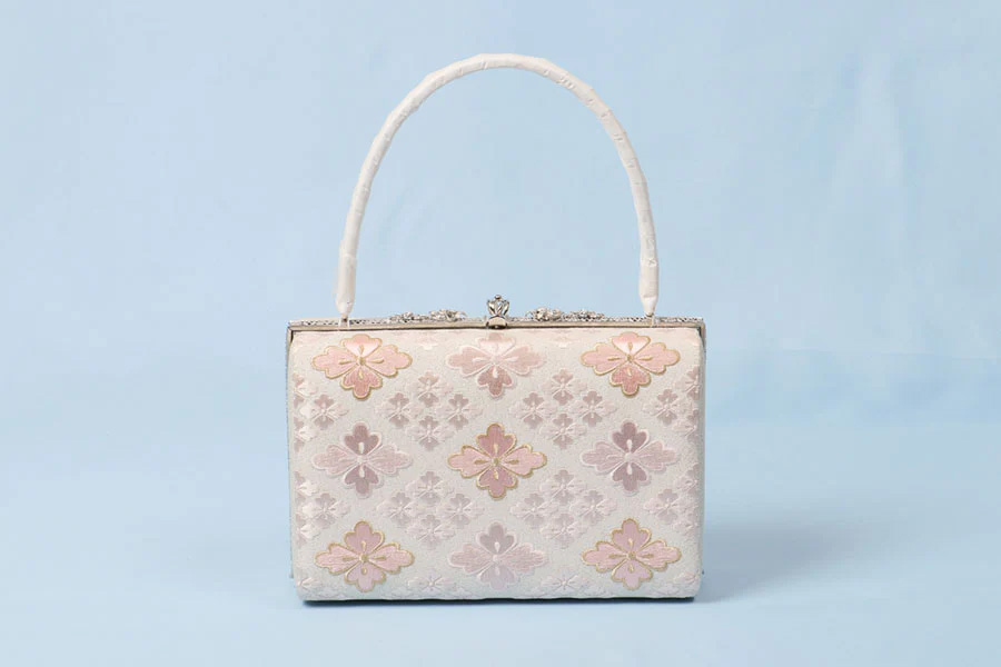 刺繍 　振袖　バッグ